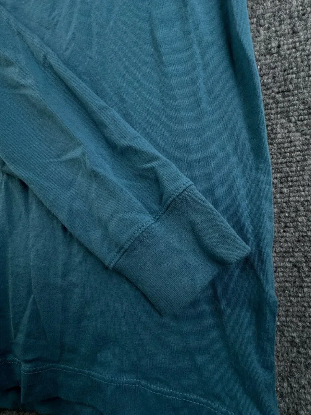Nike Air Jordan Jumpman Men Long Sleeve Shirt Size Medium Blue Graphic Adult
